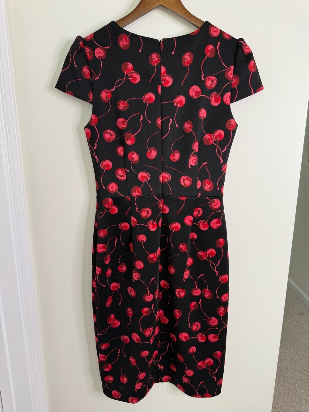 Betsey Johnson Cherry Print Sheath Dress Size 8 - Picture 4 of 13